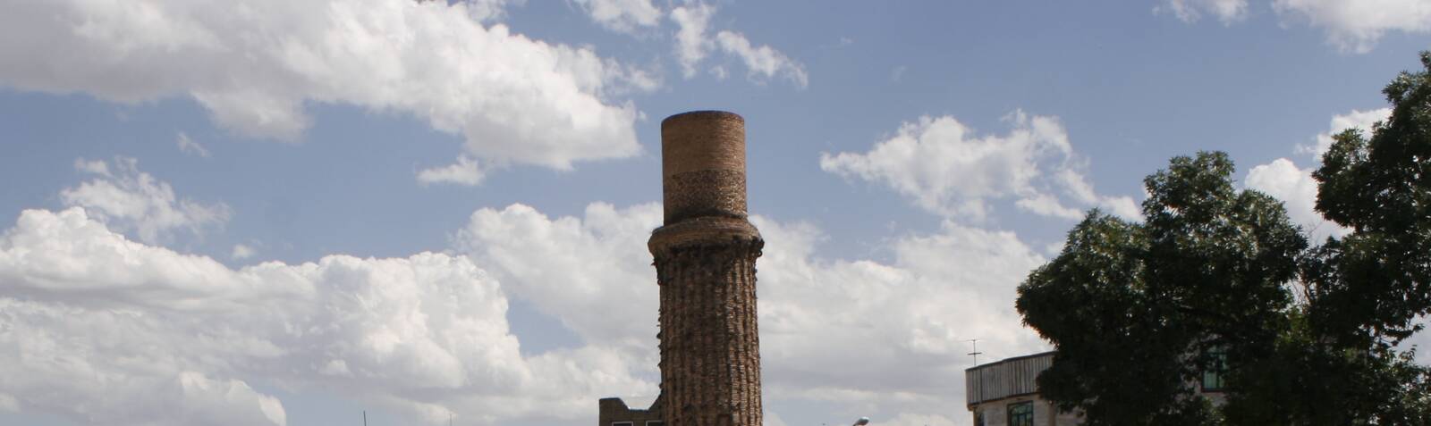 مقبرة شمس تبریزی